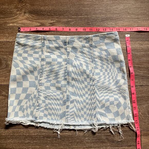 Tinsletown Fitted Mini Skirt Raw Hem (M) Junior Blue Graphics - Picture 8 of 13